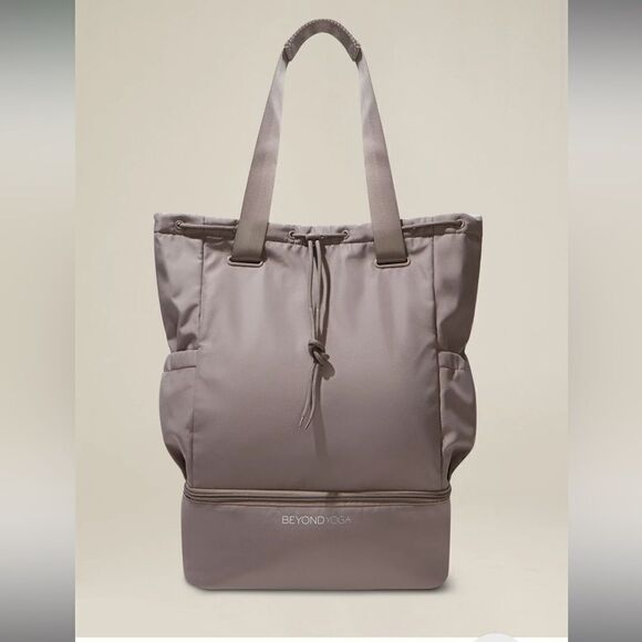 NWT Beyond Yoga Convertible Gym Bag in Birch main image 8